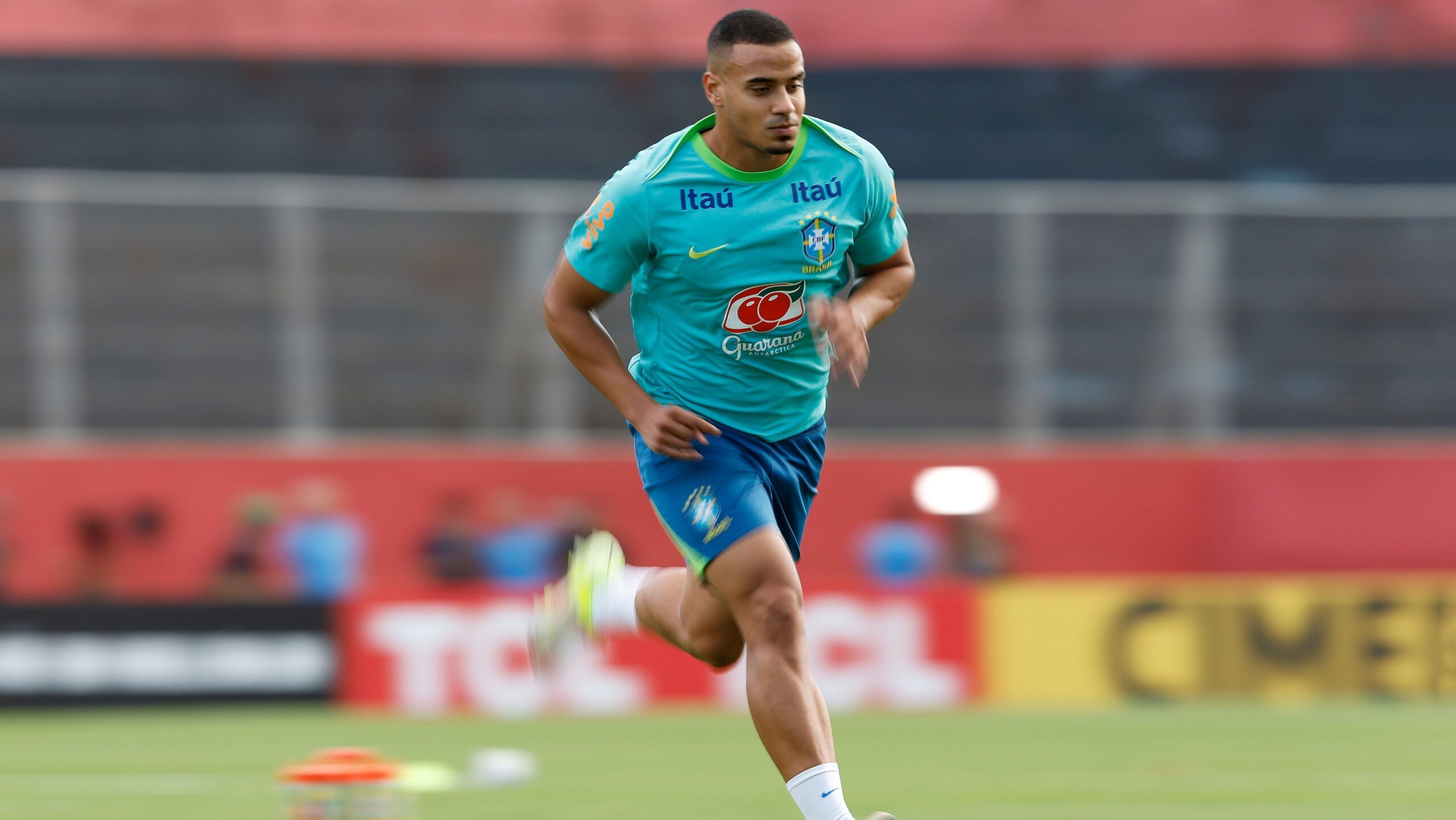 Brasil pode ter dupla de zaga formada no Corinthians contra a Argentina