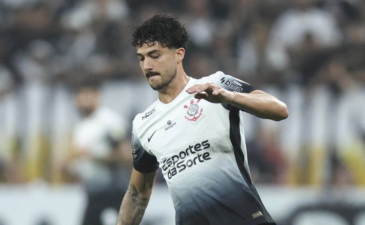 Corinthians define futuro de Gustavo Henrique, que está no radar de Santos e Grêmio