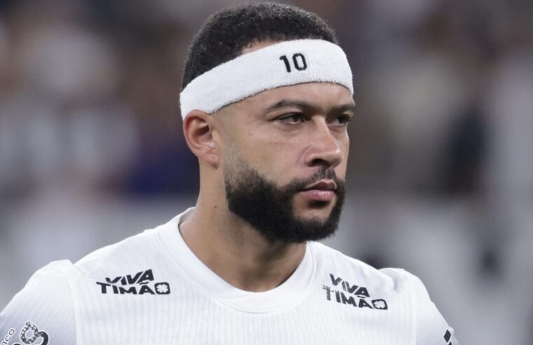 Corinthians quer Fabinho, do América, para jogar com Memphis Depay