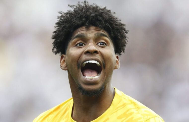 Hugo Souza manda indireta para Dorival Jr após convocação