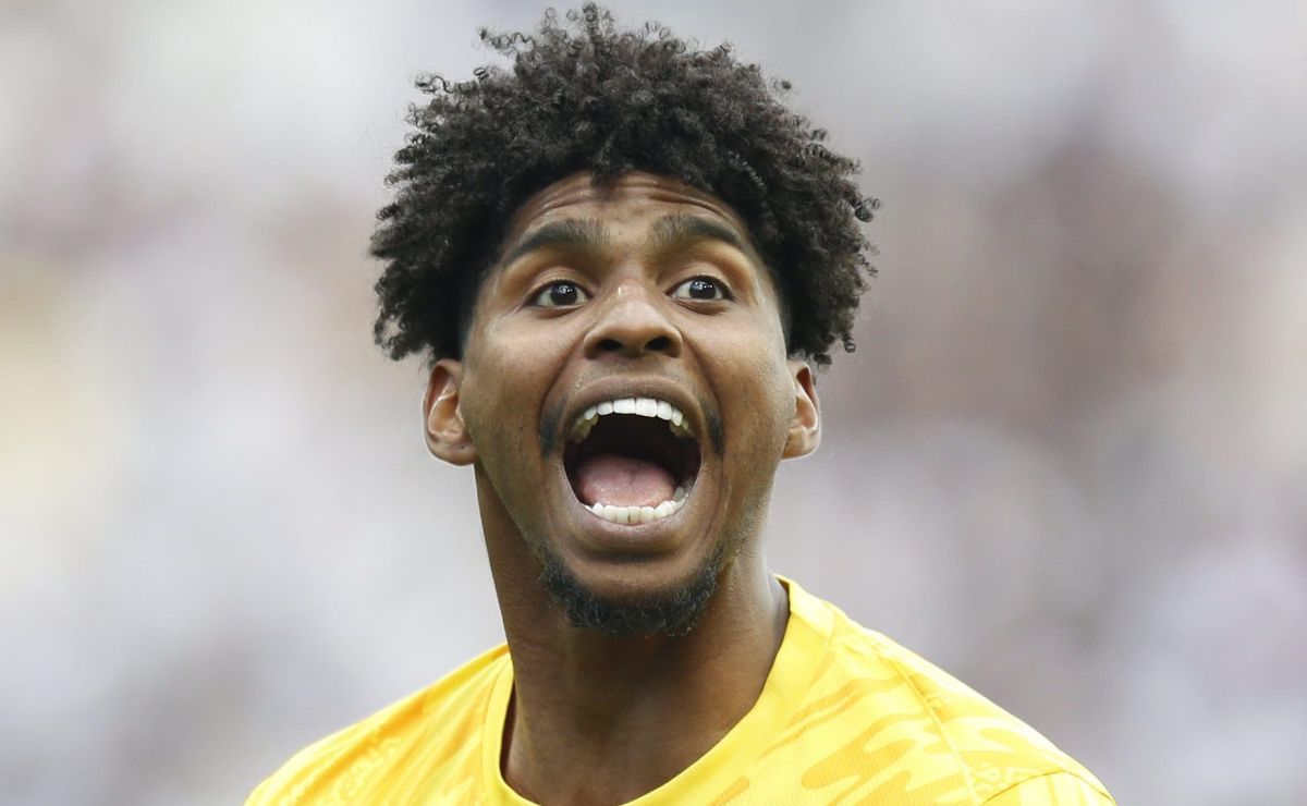Hugo Souza manda indireta para Dorival Jr após convocação