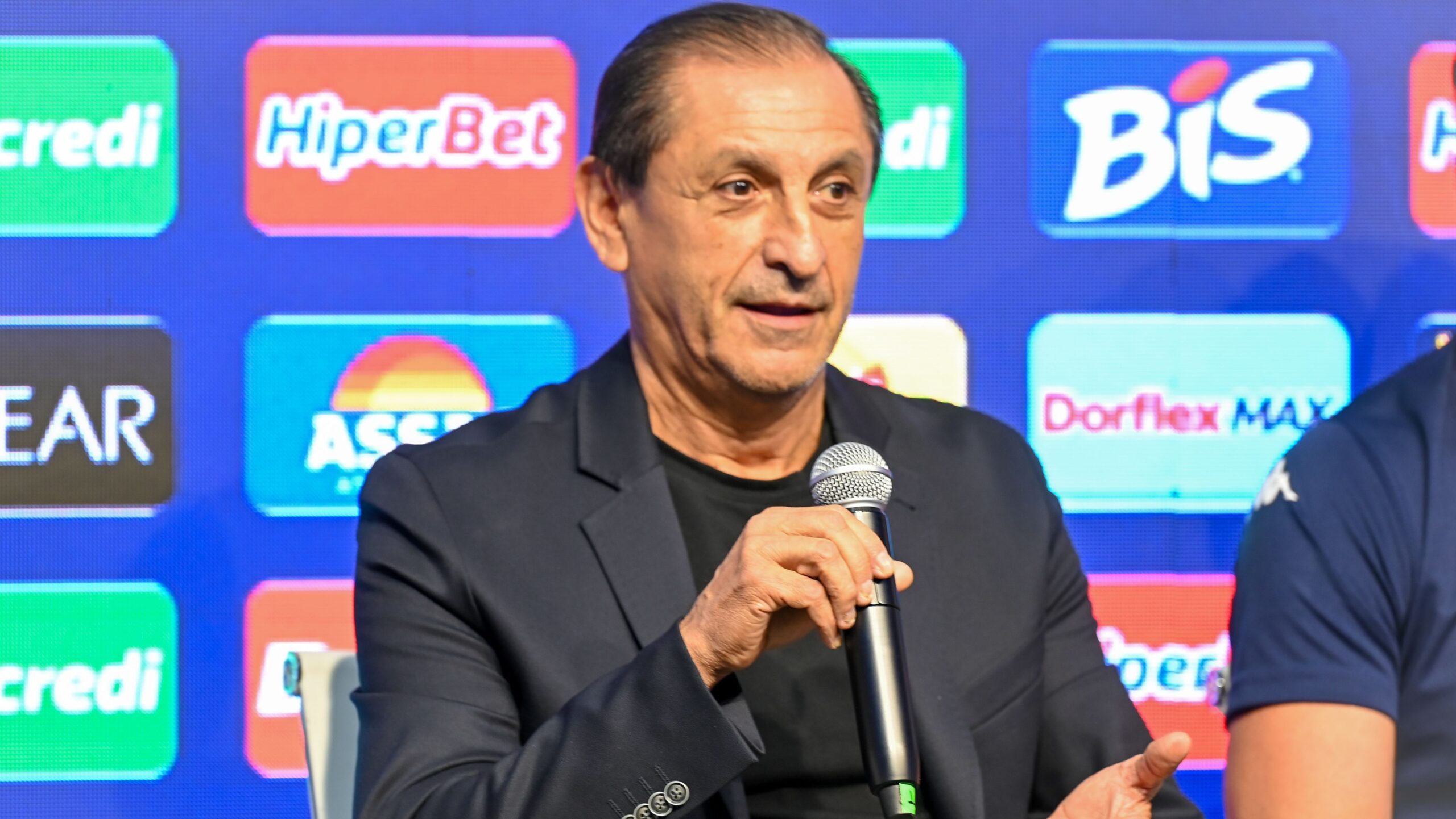 Ramón minimiza pressão por demissão às vésperas de final do Paulistão