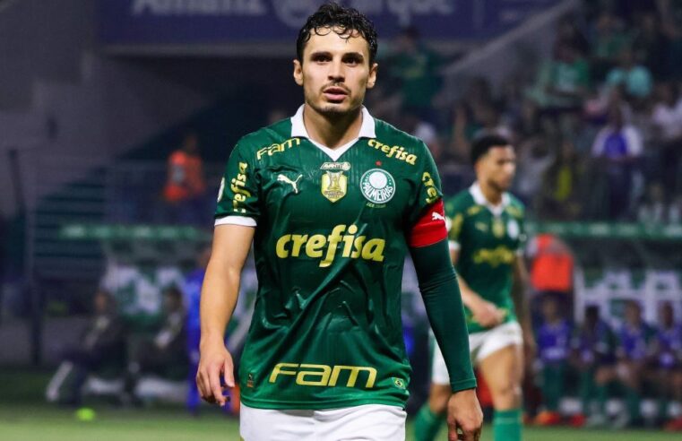 Raphael Veiga deixa futuro no Palmeiras em aberto após derrota na final