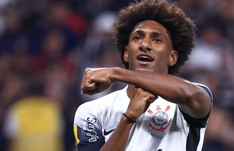 Talles Magno define que quer ficar no Corinthians