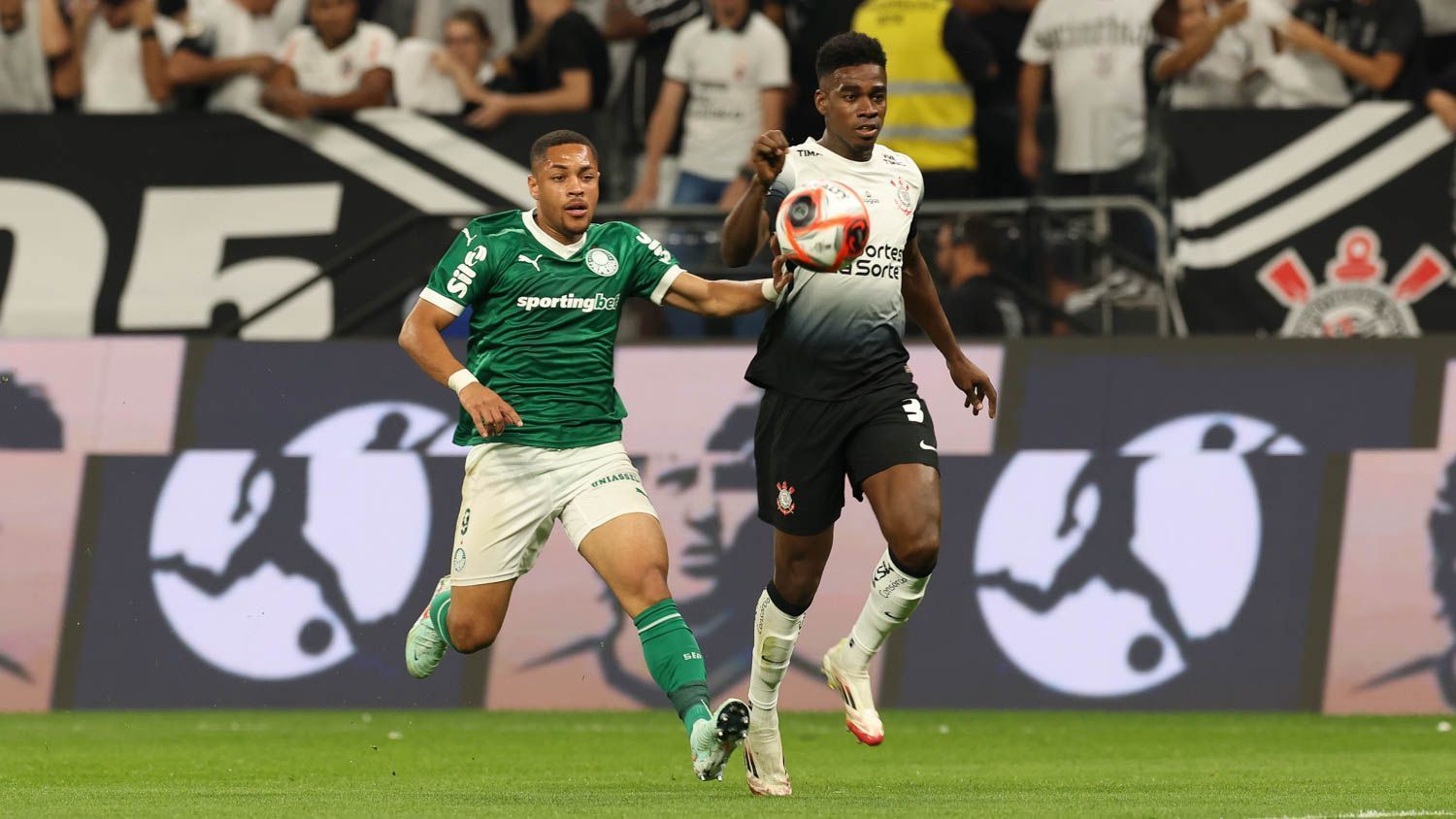 Veja lance do pênalti marcado para o Palmeiras na final do Paulistão