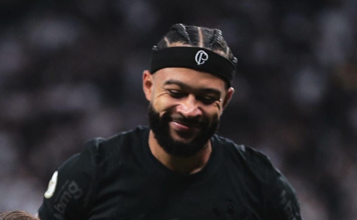 data Fifa coloca camisa 10 em destaque com Ronald Koeman
