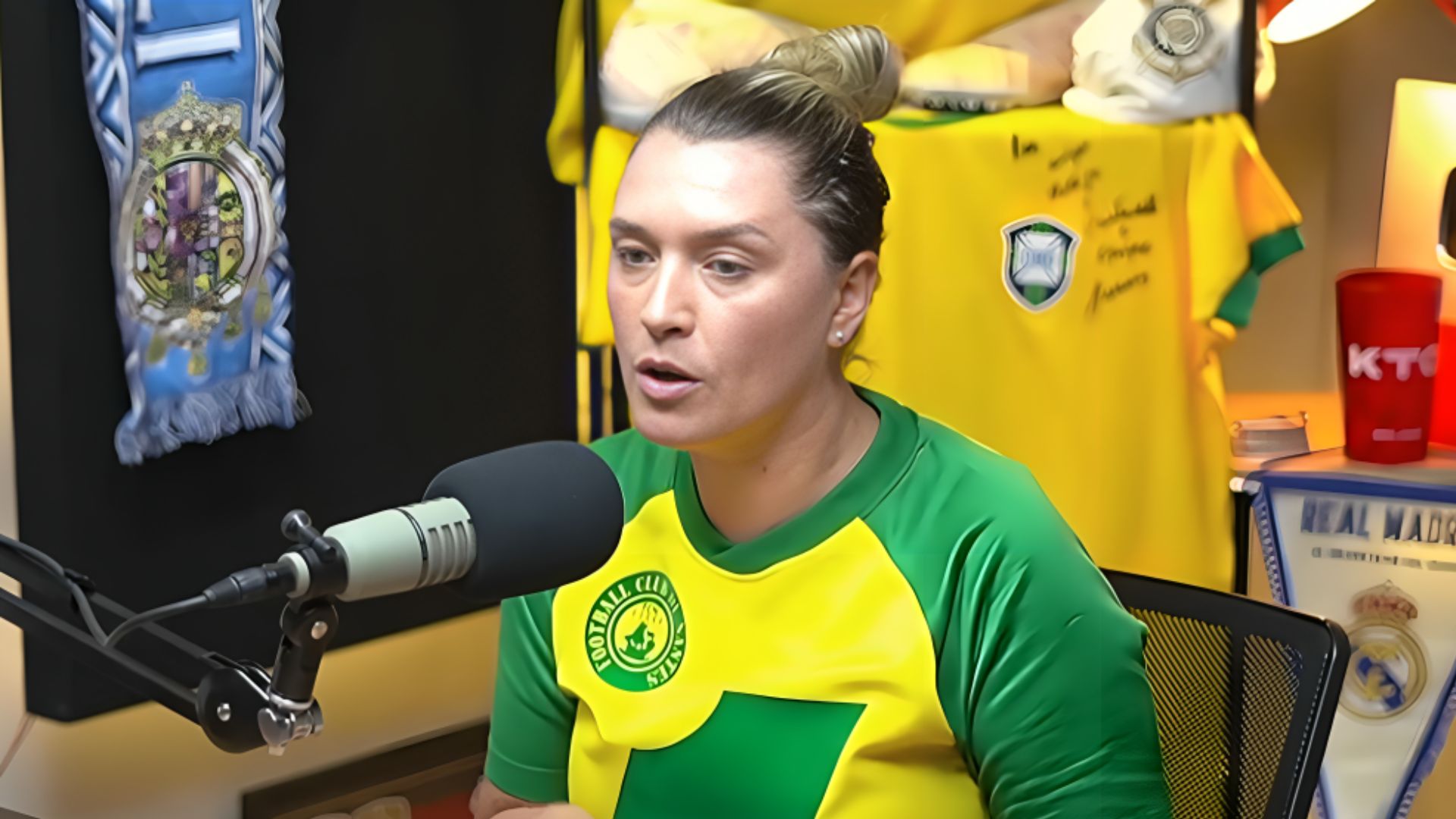 Ana Thaís ironiza e crava técnico para seleção brasileira: “Gênio”