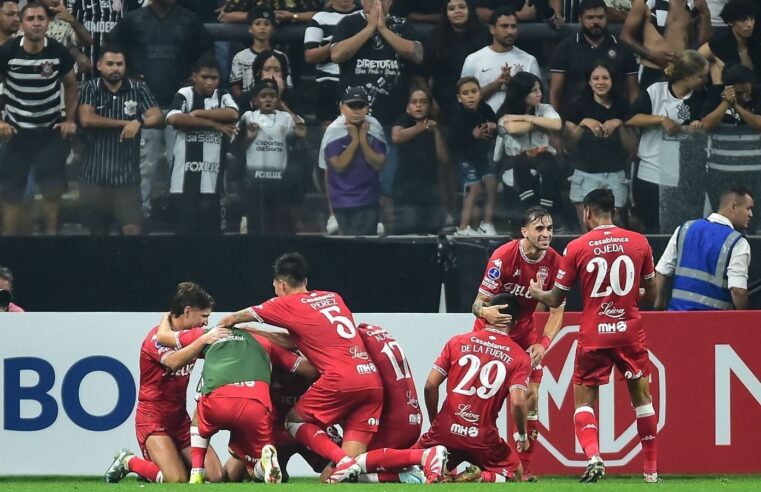 Contra o Huracán, Corinthians sofre primeira derrota na Arena em seis meses