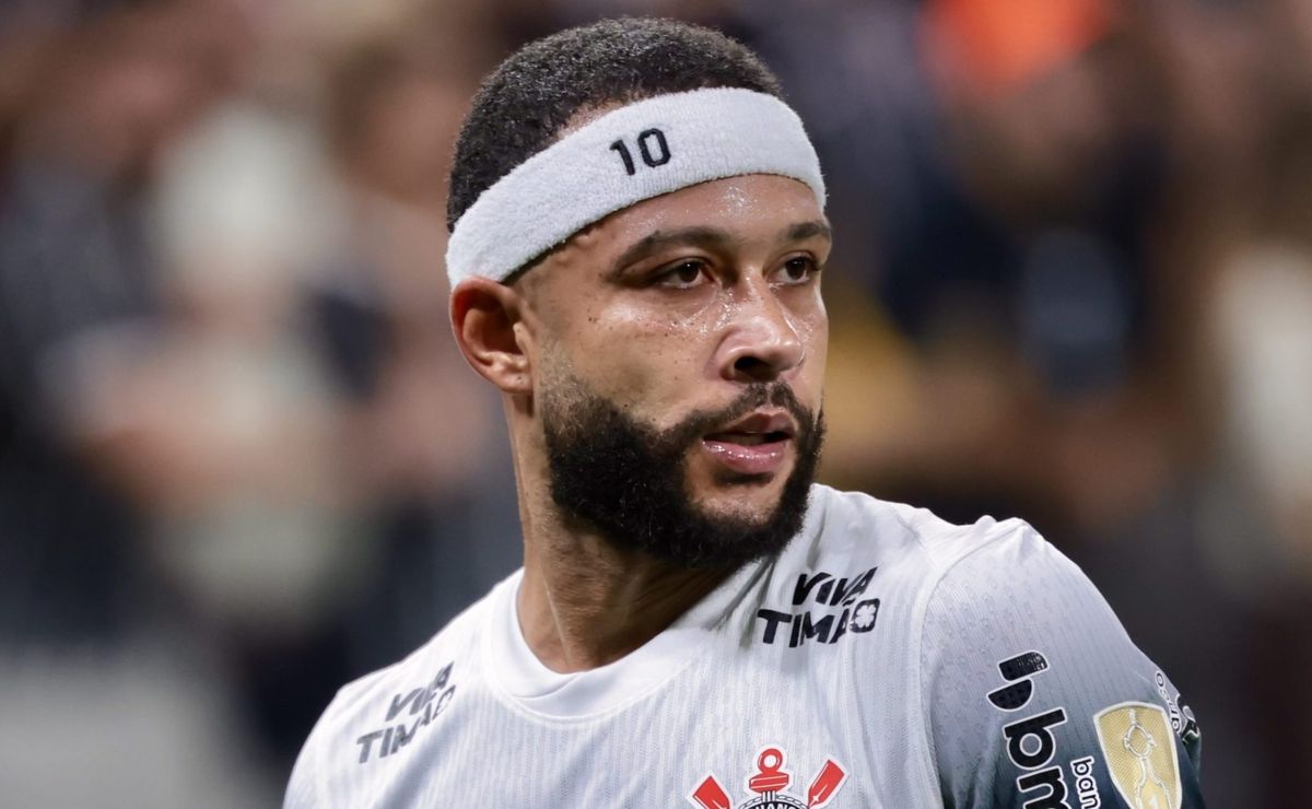 Corinthians: Memphis faz publicação e torcida detona: “Joga quando quer”