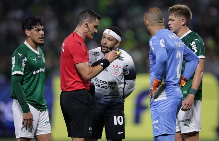 Corinthians choca com tática inusitada de Memphis em derby polêmico