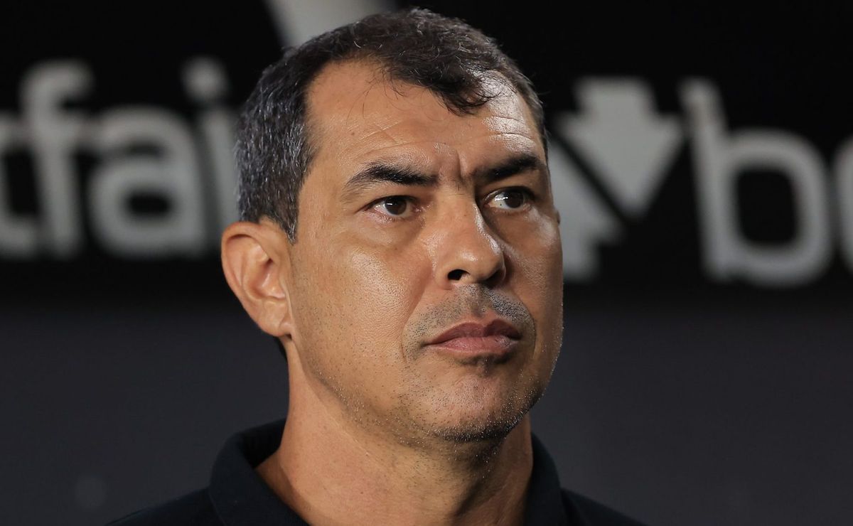Corinthians descarta retorno de Fábio Carille para substituir Ramón Díaz