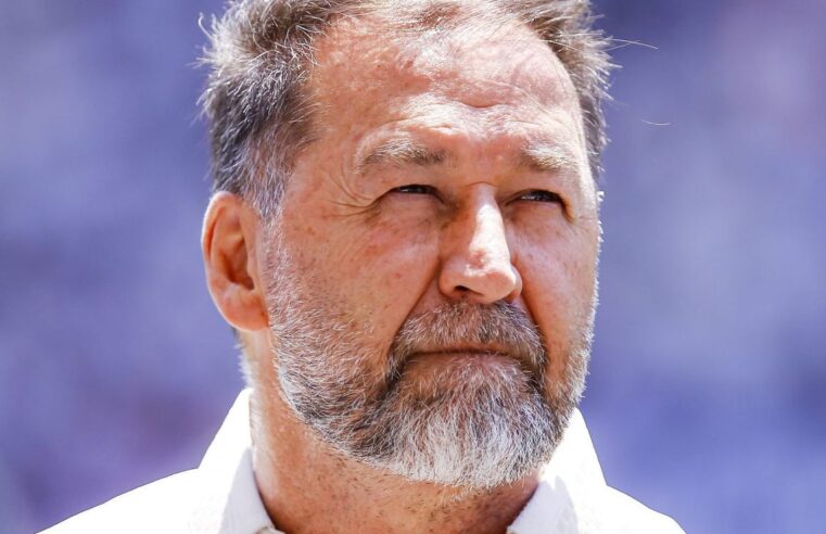 Corinthians informa data que pretende anunciar novo técnico