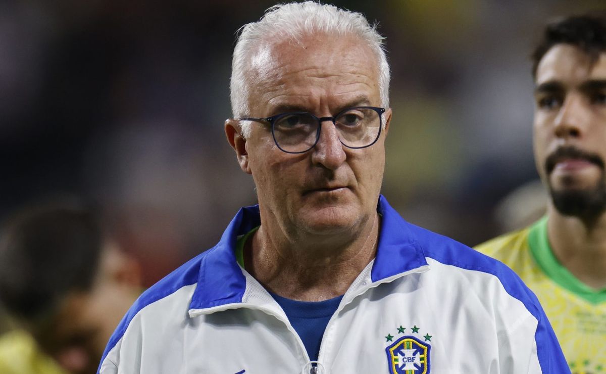 Corinthians pagará maior salário para Dorival e torcida critica