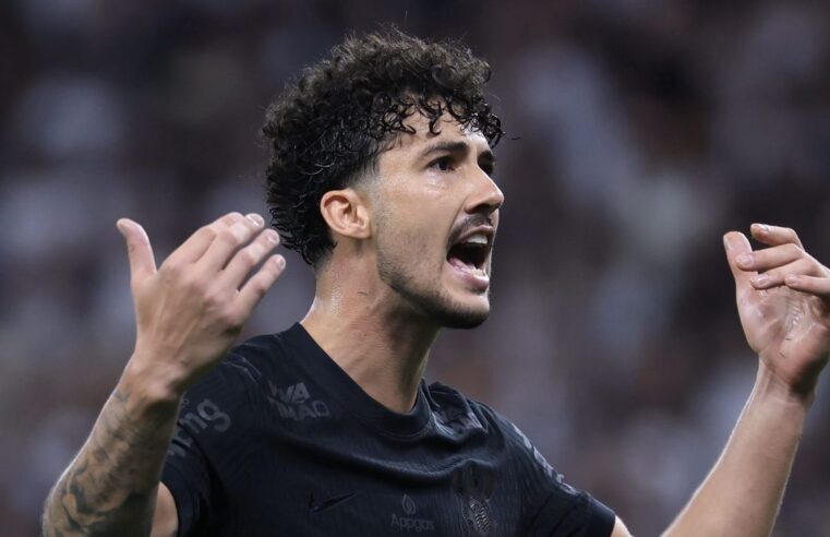 Corinthians quer renovar com Gustavo Henrique por mais dois anos