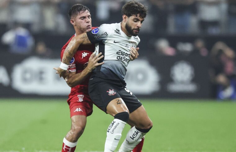 Corinthians vacila e estreia na Sul-Americana com derrota para o Huracán