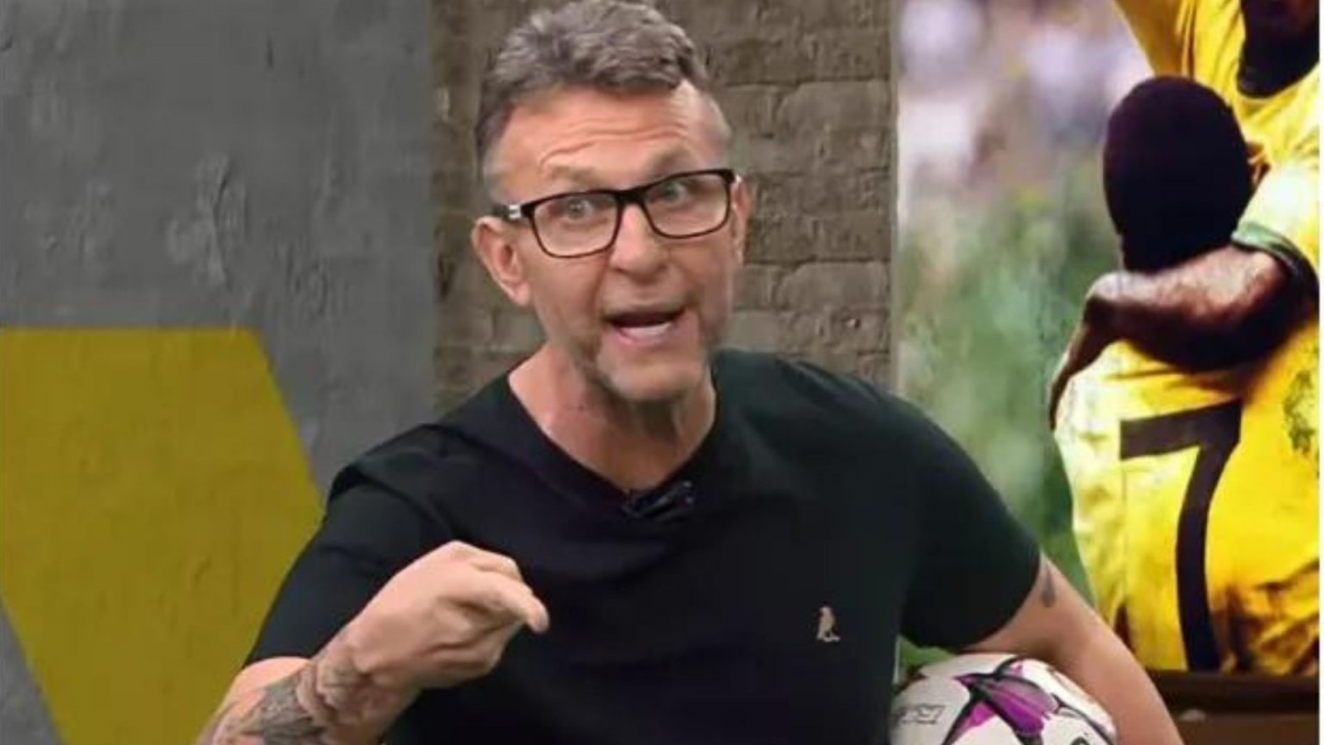 Craque Neto minimiza atacante do Brasileirão Série A: “Dá licença”