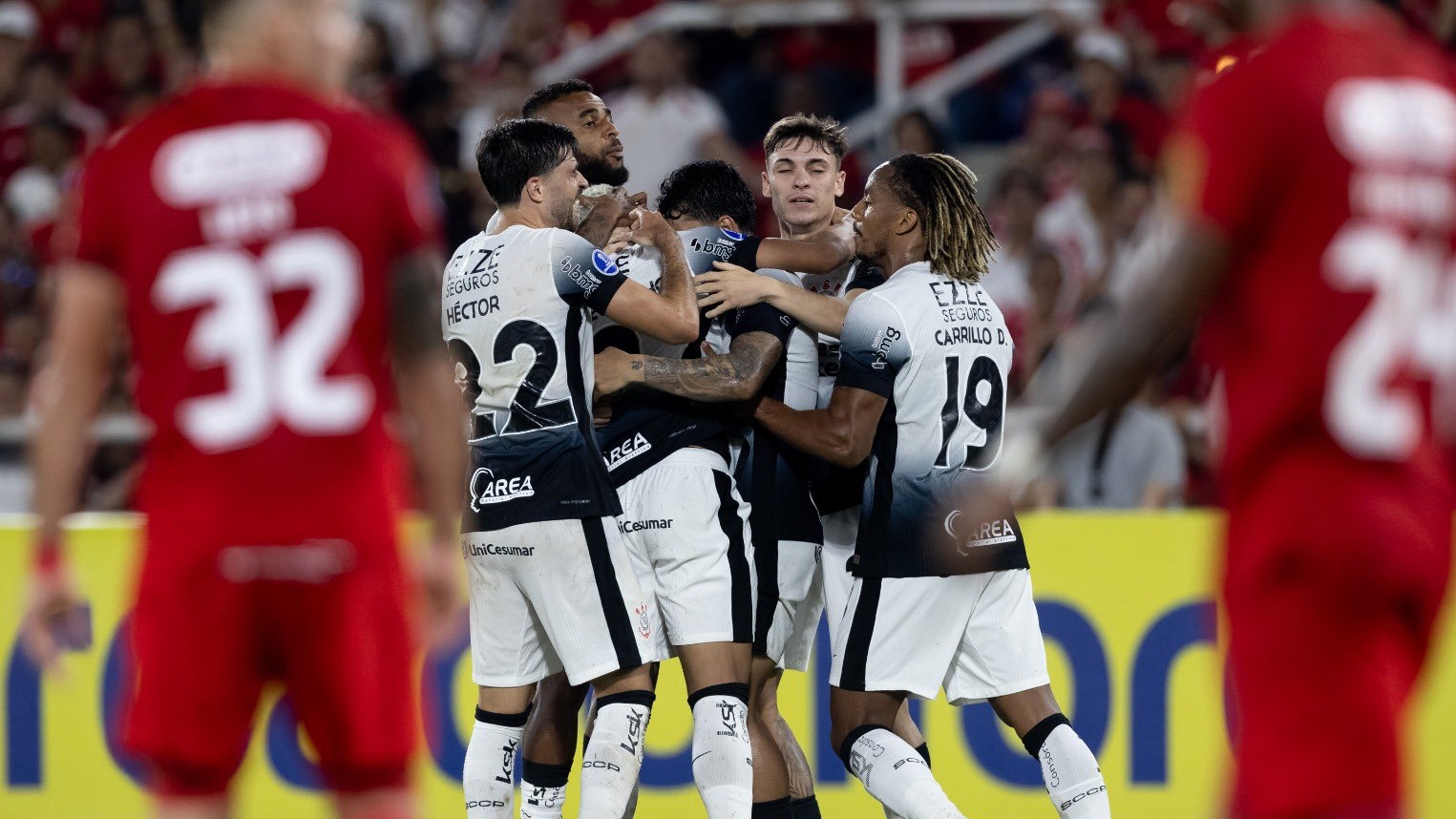 Craque Neto se diz impressionado com jogador do Corinthians