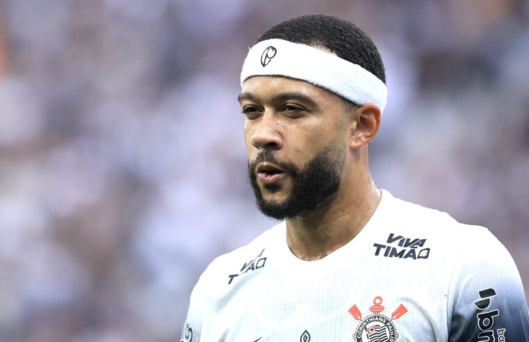 Depay indica Tite, ex-Flamengo, ao Corintians
