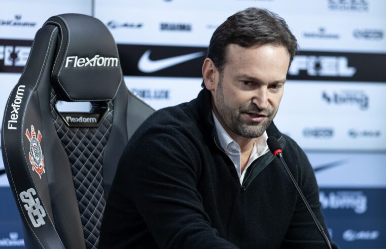Diretor financeiro do Corinthians pede demissão