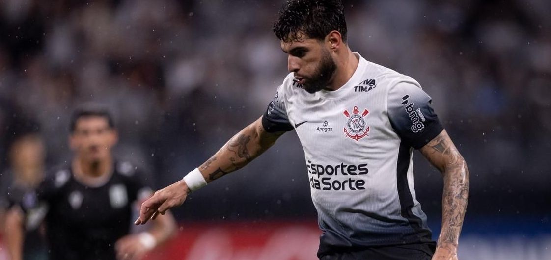 “Doação total“, diz Yuri Alberto após vitória com um jogador a menos