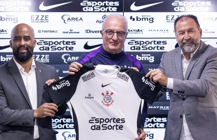 Dorival evita falar sobre crise política no Corinthians: “Não me compete“