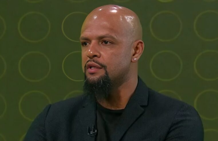 Felipe Melo sinaliza erro de arbitragem no Brasileirão