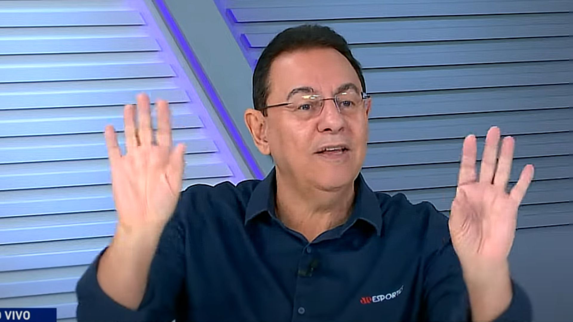 Flávio Prado elege time “caseiro” do Brasil: “Motivo de chacota”