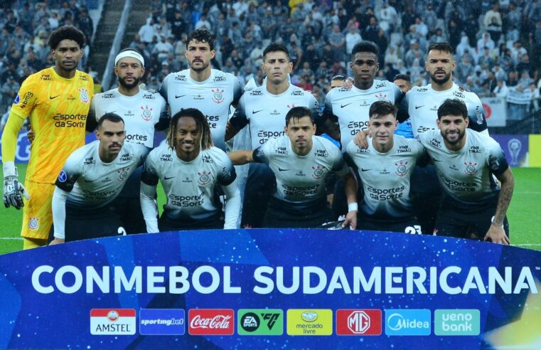 Hugo Souza retorna após lesão e tem boa atuação; veja defesas