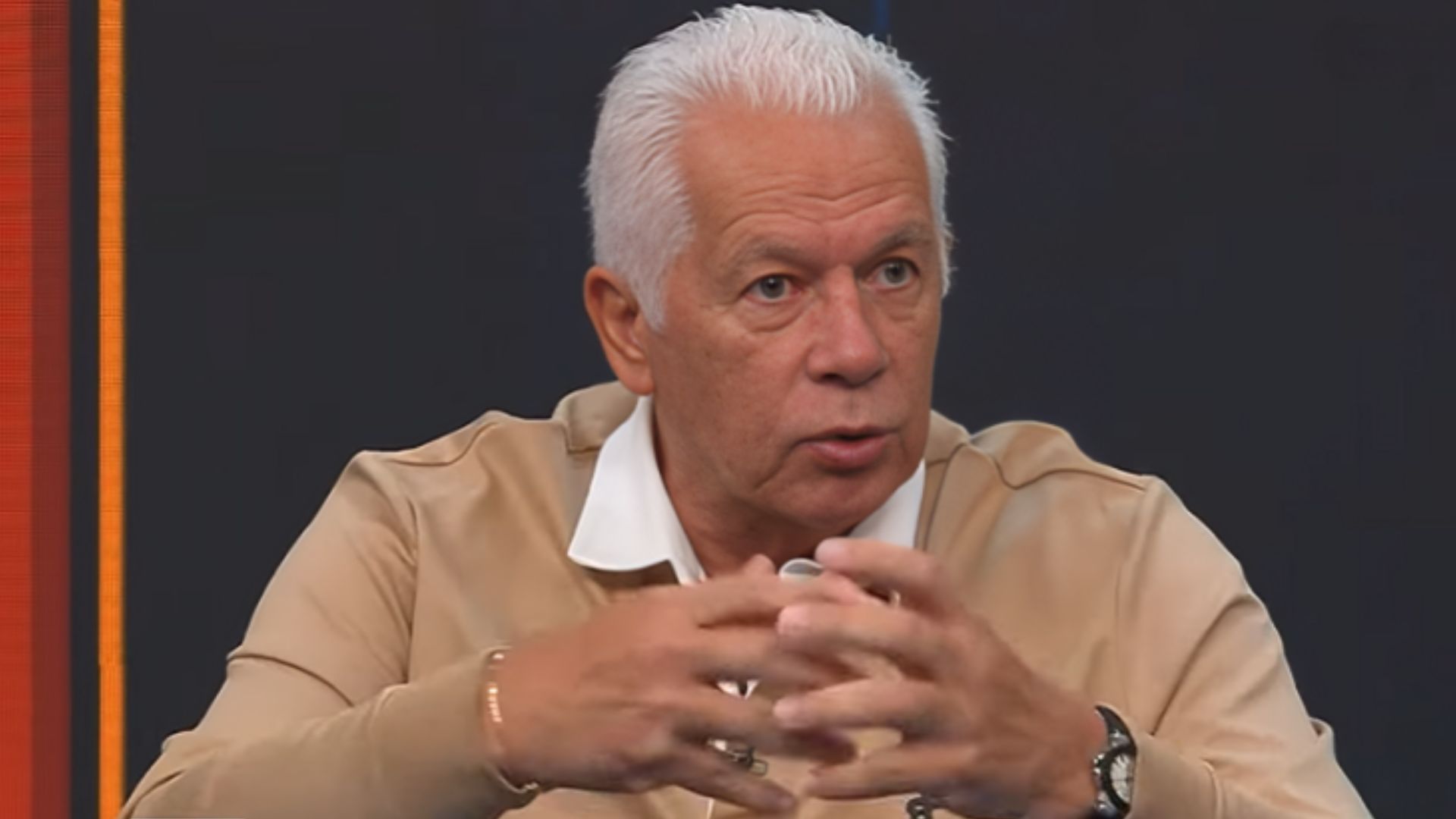 Leão fica incrédulo ao abordar craque “milionário” do Brasileirão