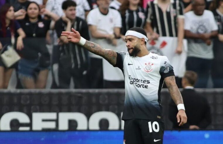 Memphis nega influência na demissão de Ramón Díaz