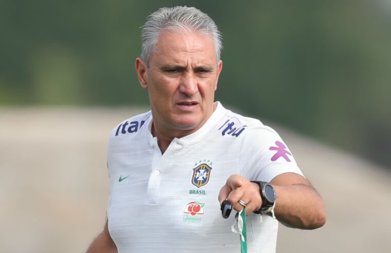Muller descarta Tite e indica técnico para assumir o Corinthians