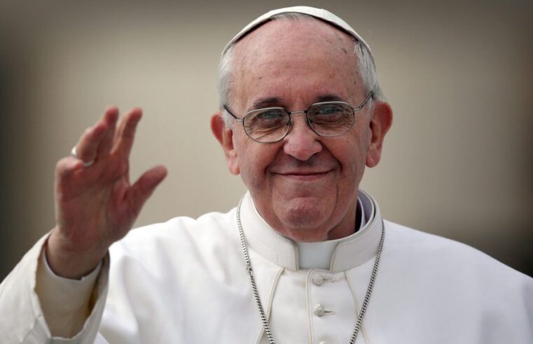 Times brasileiros lamentam morte do papa Francisco: “Legado eterno“