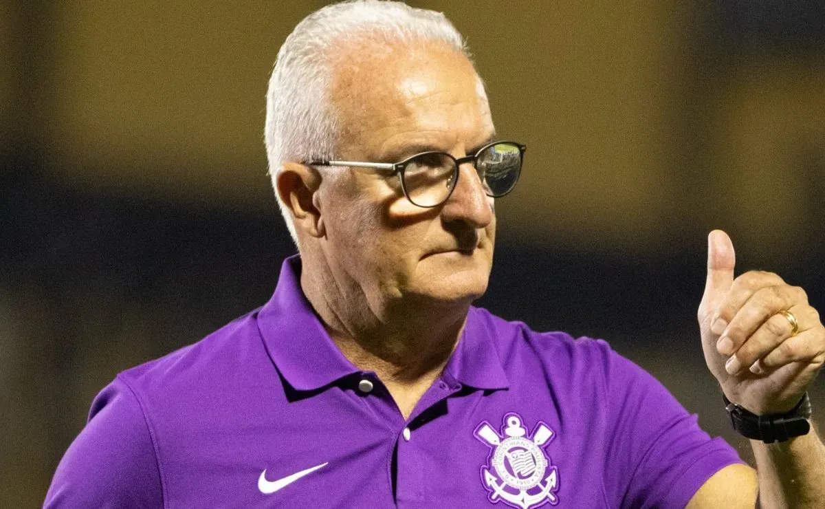 Corinthians decide contratar dois novos atacantes após eliminação
