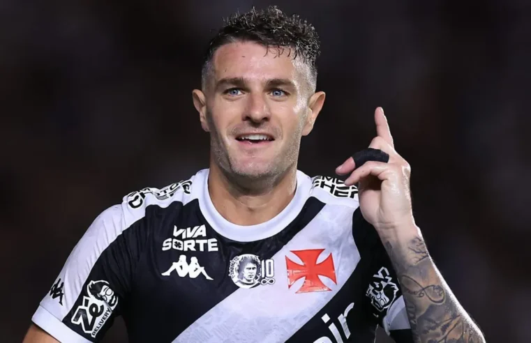 Corinthians deveria contratar Vegetti para vaga de Yuri Alberto, diz Neto