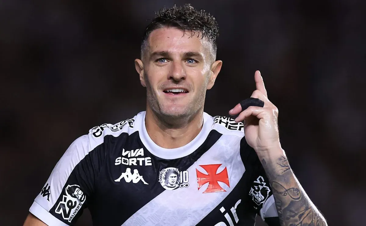 Corinthians deveria contratar Vegetti para vaga de Yuri Alberto, diz Neto