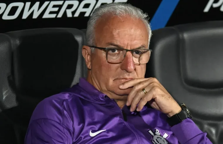 Corinthians faz sondagem pelo goleiro Kewin Silva, do Moreirense