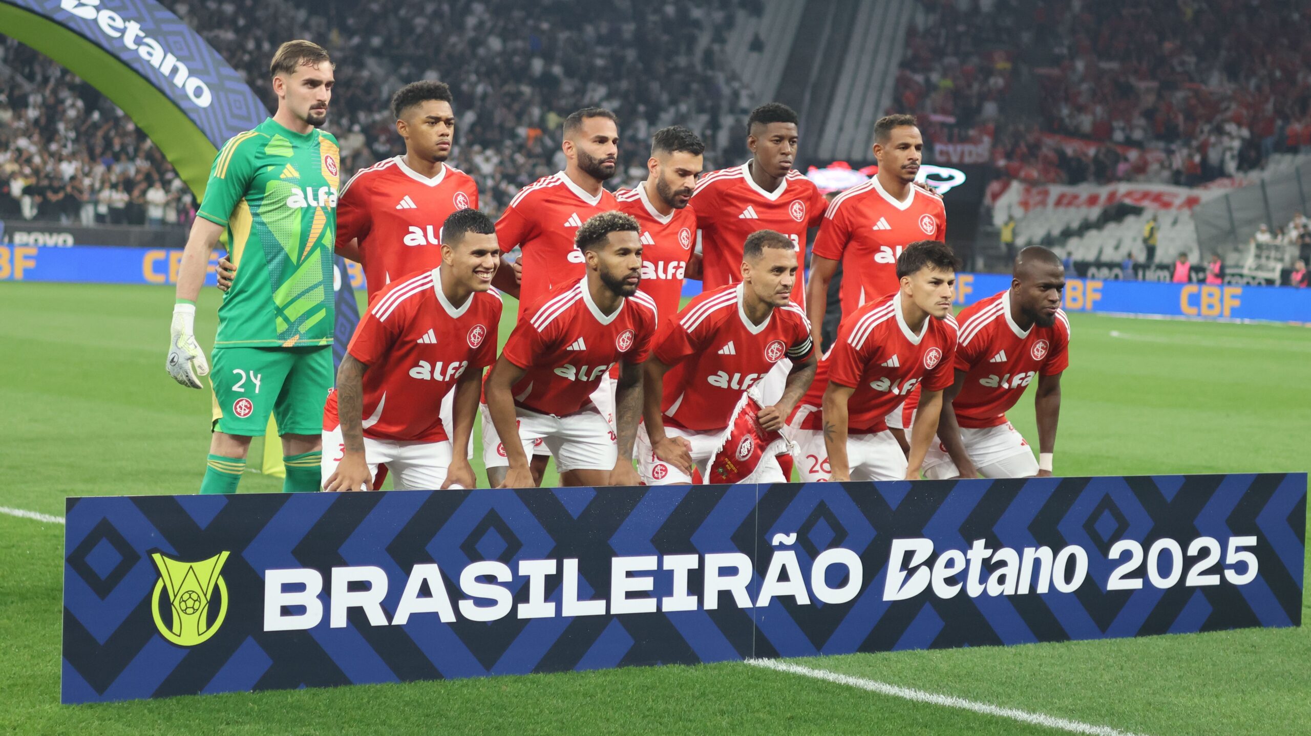 Corinthians x Inter: árbitro explica expulsão de Bruno Henrique na súmula