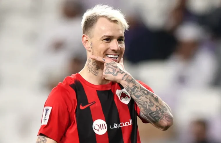 Ex-Corinthians, Roger Guedes se torna sonho de consumo do Grêmio