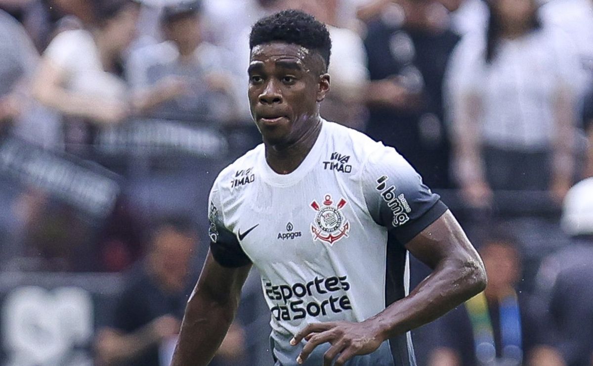 Félix Torres pode deixar o Corinthians para reforçar o Vasco em 2025
