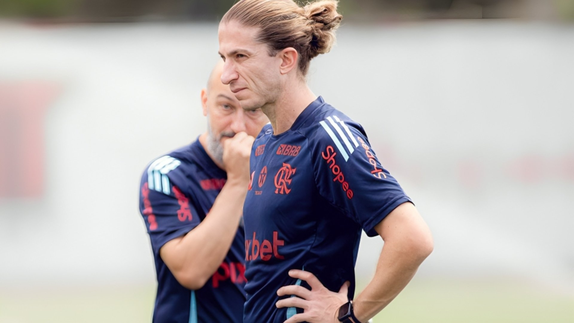 Filipe Luís, do Flamengo, crava melhor camisa 9 do Brasil hoje