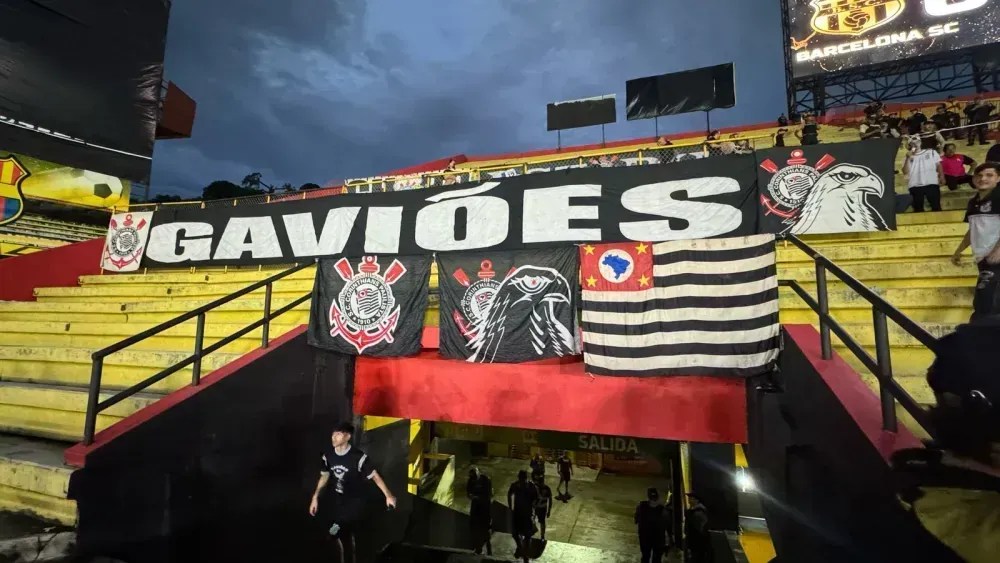 Gaviões da Fiel detona Augusto Melo após novo pedido de impeachment