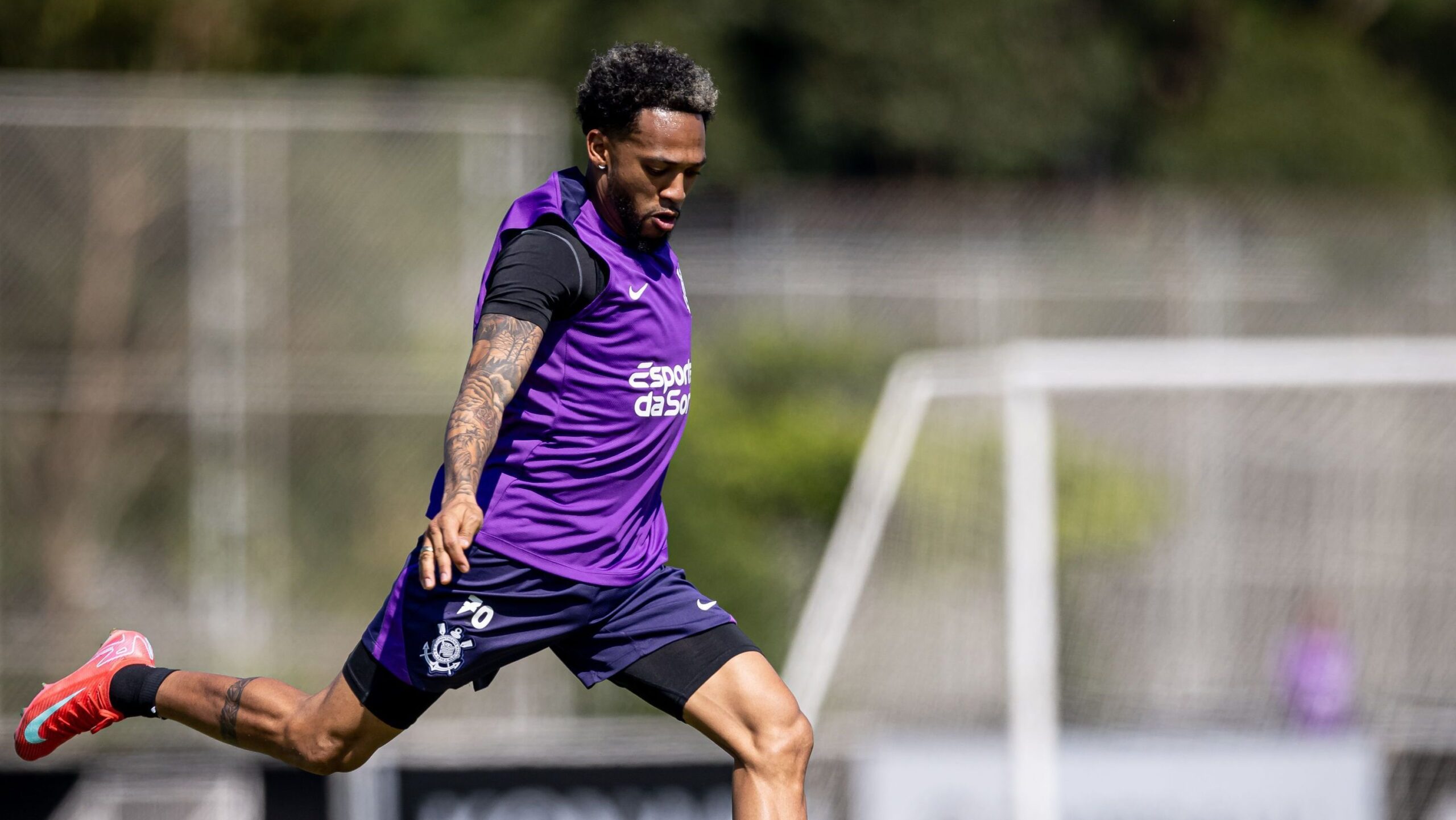 Martínez passará por cirurgia e desfalca o Corinthians