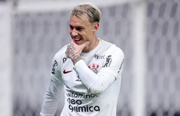 Róger Guedes elege Gil como zagueiro mais difícil que enfrentou