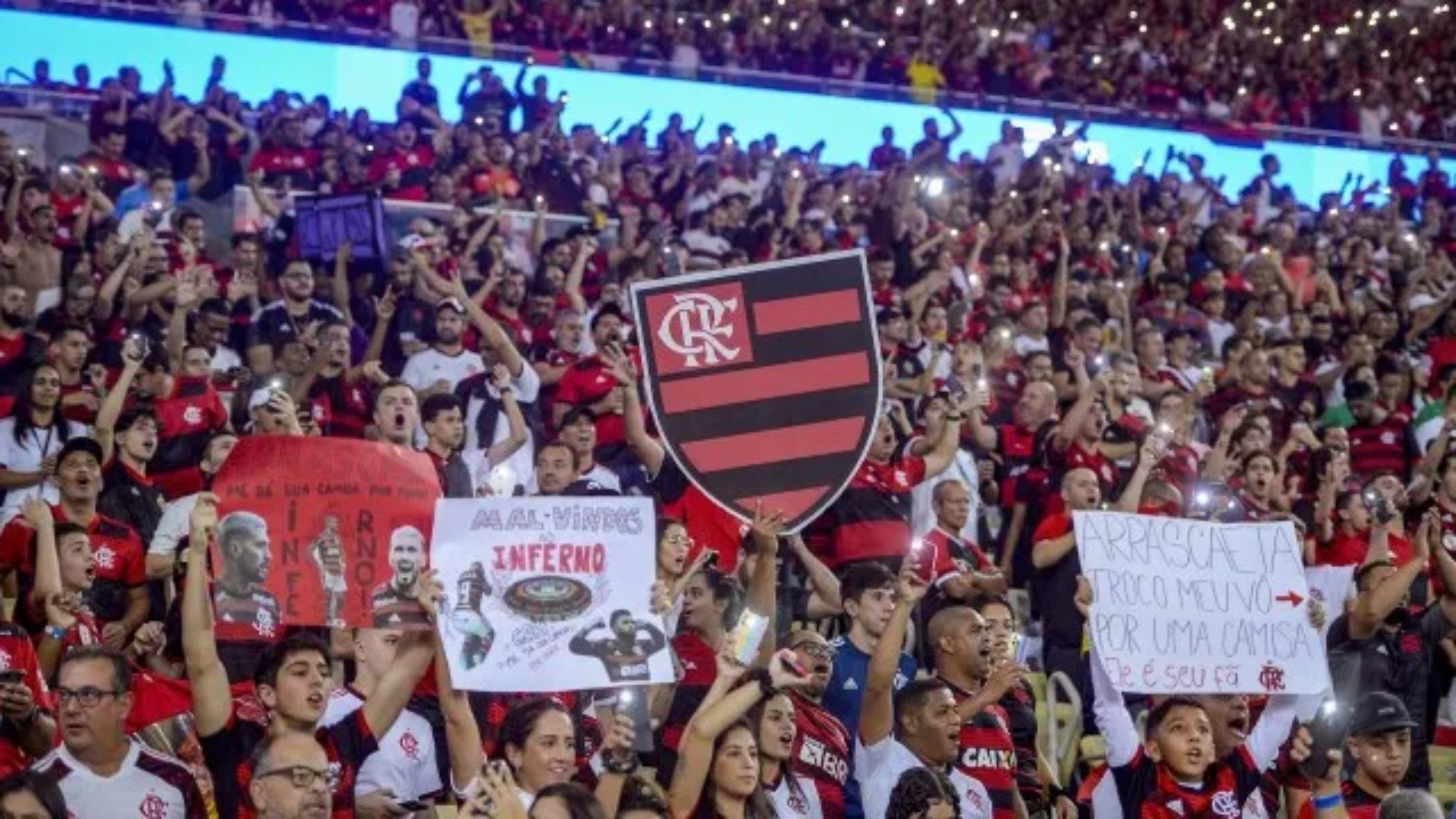 Torcedores elegem os maiores fregueses e carrascos