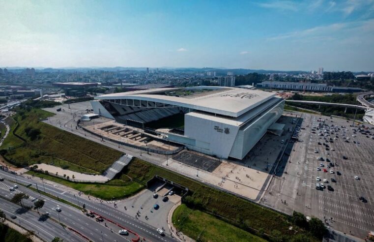 Torcida do Corinthians prepara “corredor ecológico“ ao redor da Arena