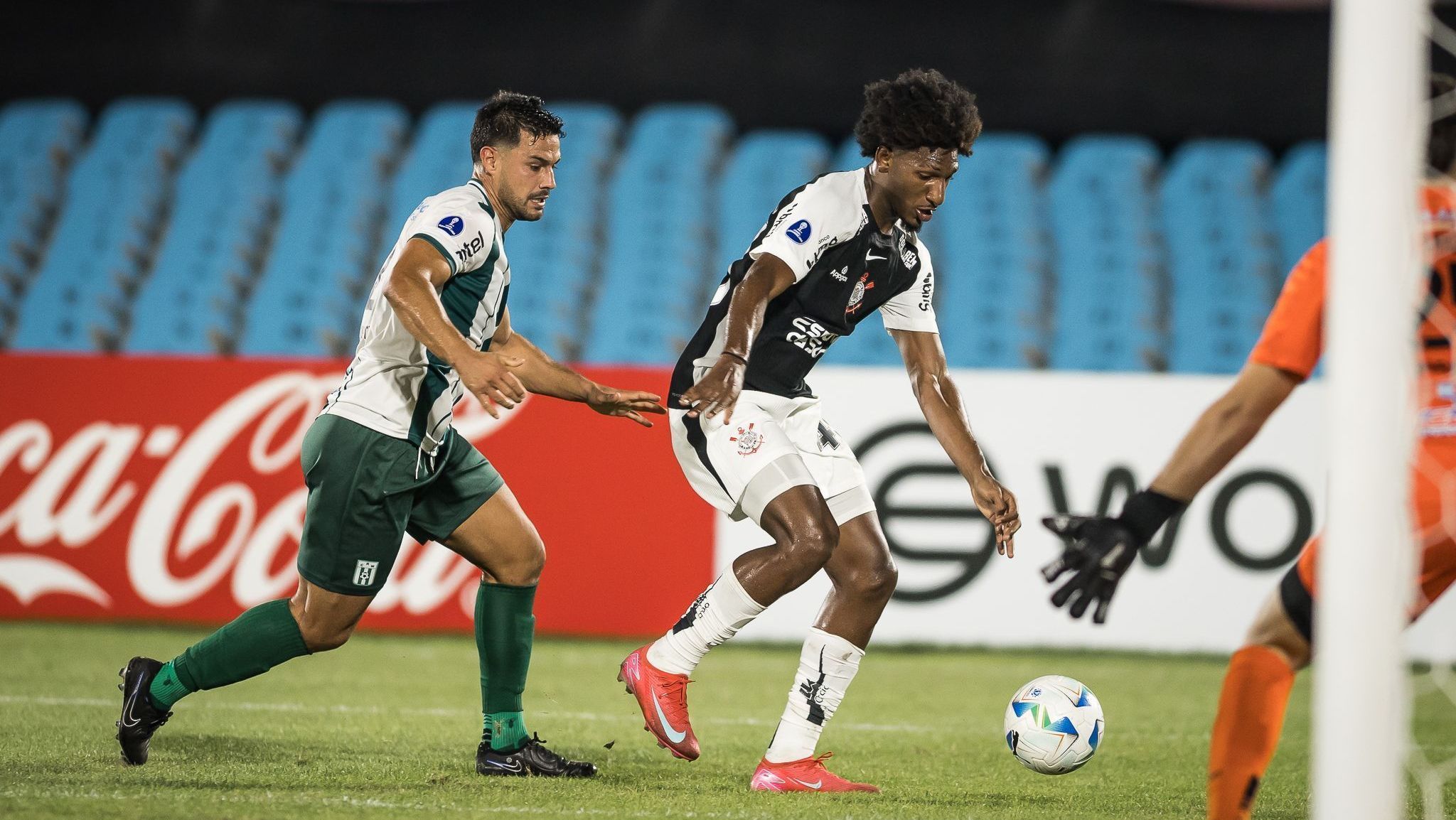 Racing 0 x 1 Corinthians: veja os melhores momentos da partida