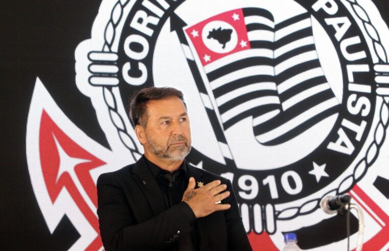 Indiciado, Augusto Melo passará por votação de impeachment no Corinthians