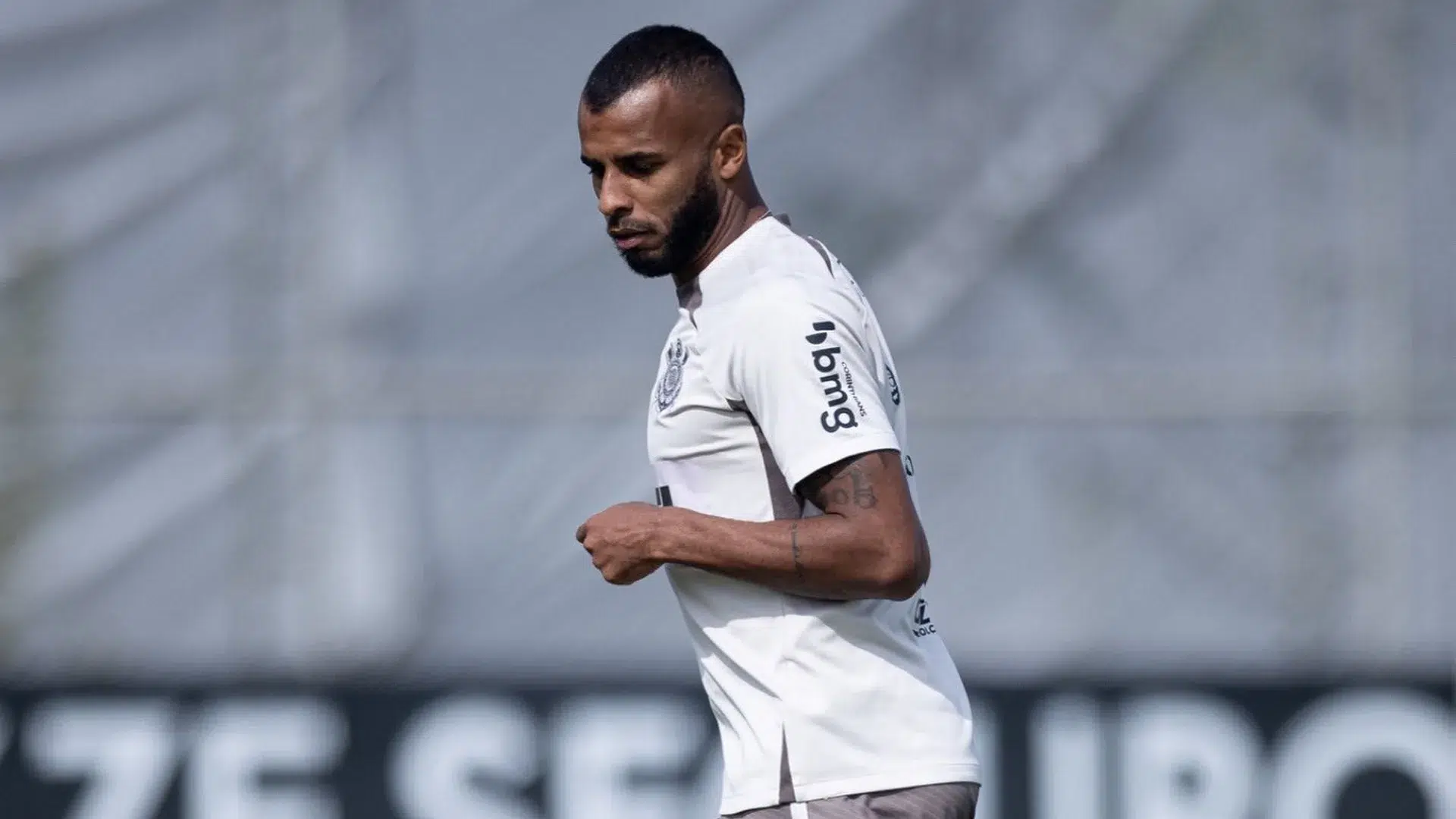 CCD critica contratação pelo Grêmio de Alex Santana