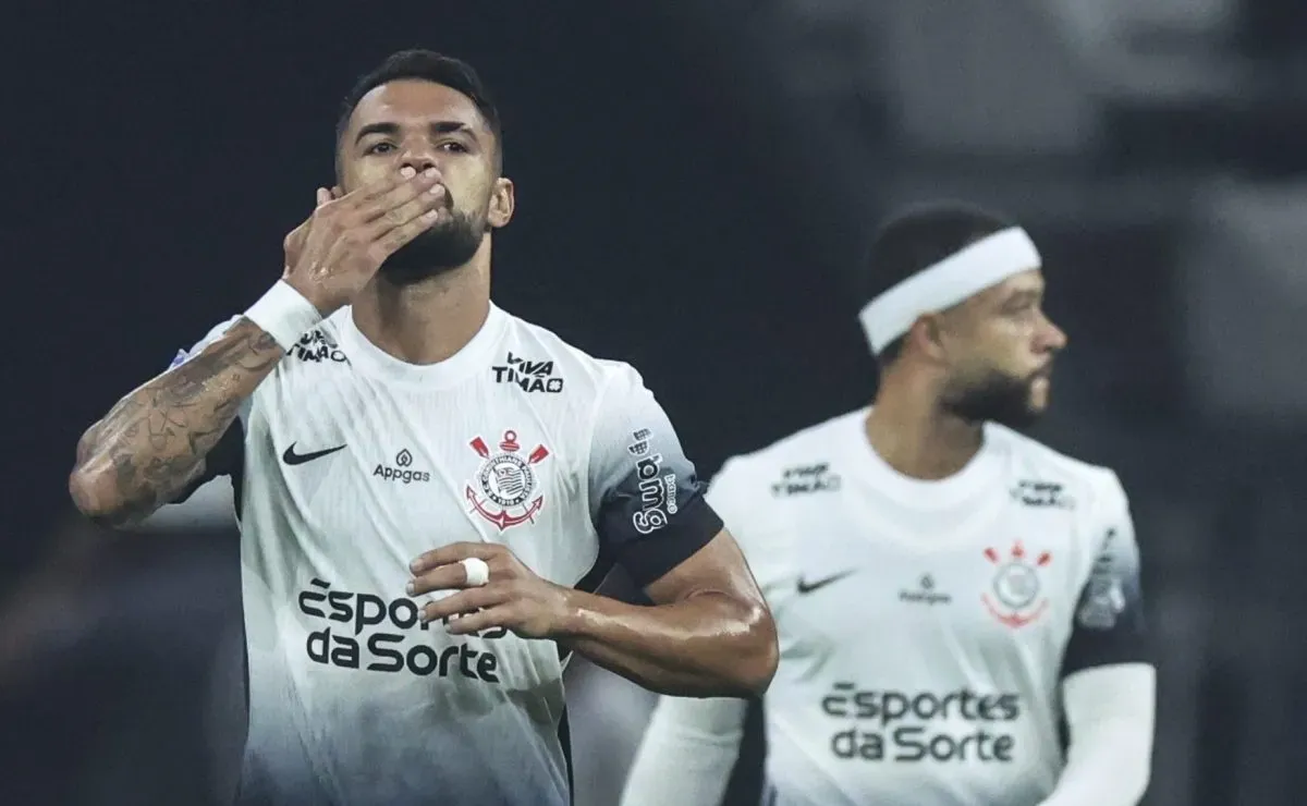 Corinthians confirma lesão do meio-campista Raniele