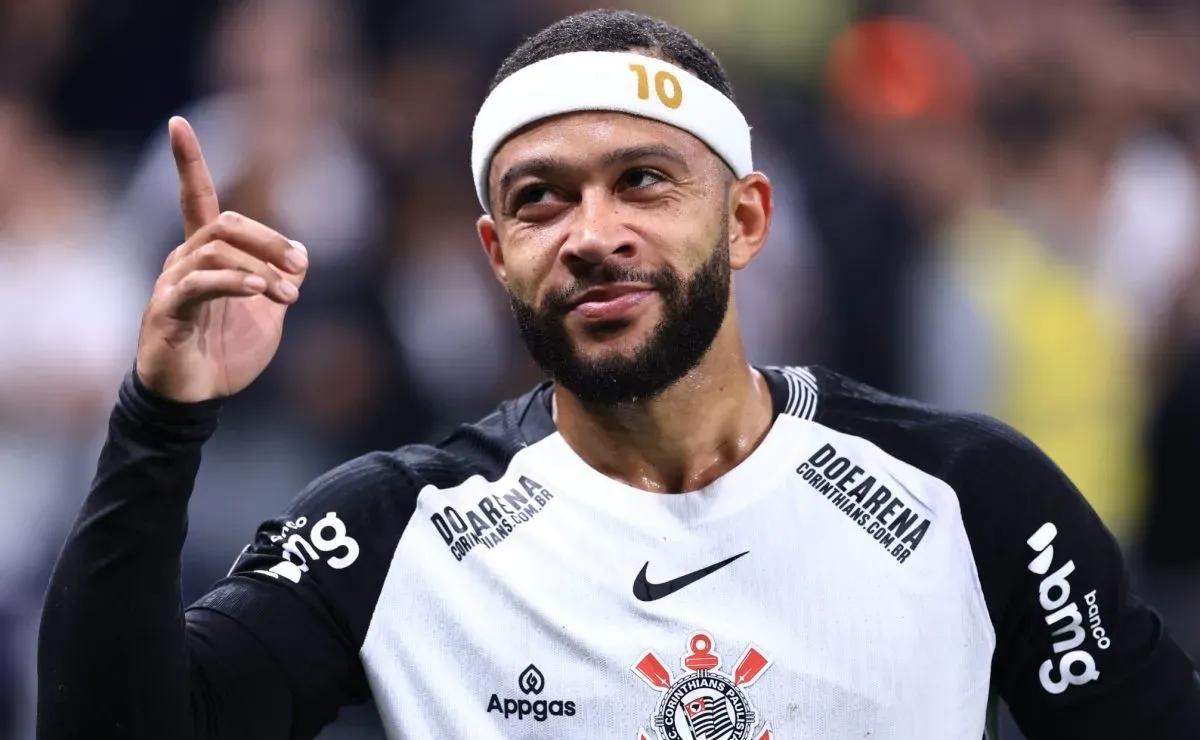 Corinthians faz jogo duro para liberar Depay ao Besiktas